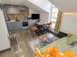 Luxury Chester City Apartments Near Station