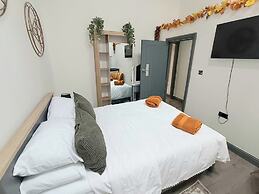 Luxury Chester City Apartments Near Station