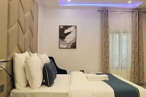 Exquisite Apartments By Signature
