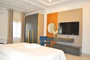 Exquisite Apartments By Signature
