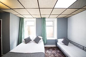 MyRoomz Silver Strand Hotel