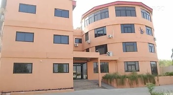 Exclusive Hotel and Suites by K