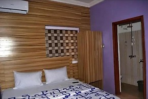 Exclusive Hotel and Suites by K