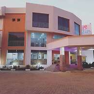 De Guest Pride Hotel and Suites