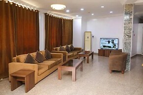 De Guest Pride Hotel and Suites