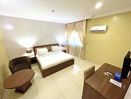 De Guest Pride Hotel and Suites