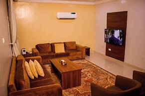 De Guest Pride Hotel and Suites