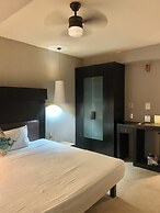 5th Avenue Room By BLVD