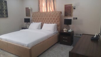 De Marshall Hotel and Apartments