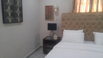 De Marshall Hotel and Apartments