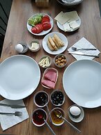 Koç Guest House