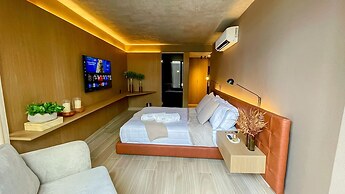 Yacht - by Setai Apartaments
