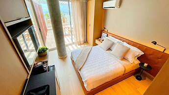 Yacht - by Setai Apartaments