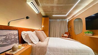 Yacht - by Setai Apartaments