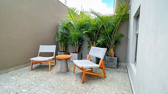 Yacht - by Setai Apartaments