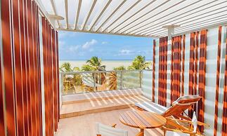 Yacht - by Setai Apartaments