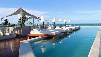 Yacht - by Setai Apartaments