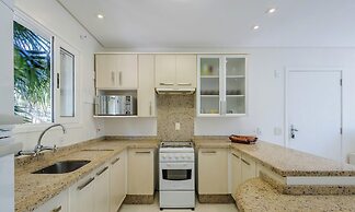 Apartments 450m From Lagoa da Conceicao - CRM