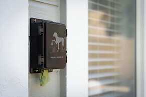 The Deco Retreat - UNR - Pet Friendly