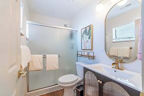 The Deco Retreat - UNR - Pet Friendly