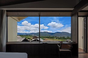 Qingshanyue Panorama Design Resort