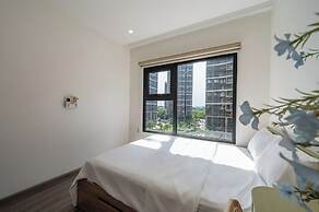 LA Nest 1bed with pool view big deal