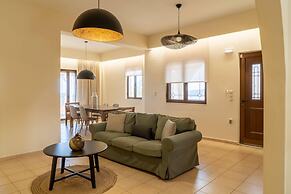 Villa Dimitra With Swimming Pool
