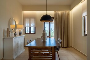 Villa Dimitra With Swimming Pool