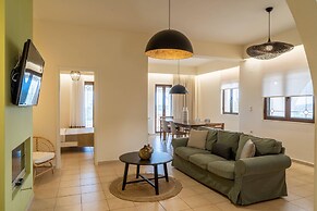 Villa Dimitra With Swimming Pool