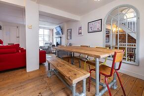 Host Stay George Street Townhouse