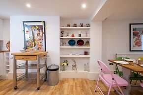 Host Stay George Street Townhouse