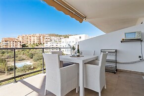 Cozy Getaway With Pool in Riviera del Sol - Ref 99
