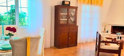 Emphasis Traditional House