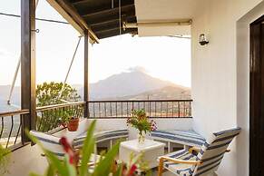 Emphasis Traditional House