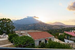 Emphasis Traditional House