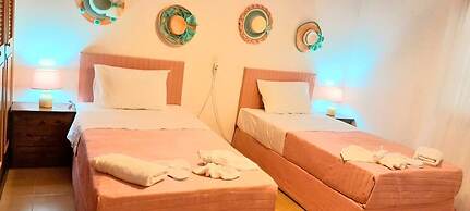 Emphasis Traditional House