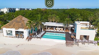 Nick Price Residences A 206