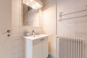 Splendid 5BR Family Apartment - Trocadero