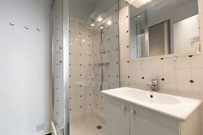 Splendid 5BR Family Apartment - Trocadero
