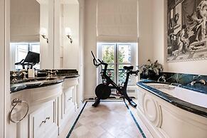 Luxury 3BR Flat Near the Champs Elys es