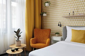 Riverside Hotel by Goodnite cz