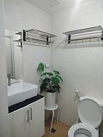 Cozy Quezon City Condo With Private Pool & Elevator Access
