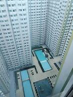 Cozy Quezon City Condo With Private Pool & Elevator Access