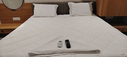 PubliQ Luxury Stays