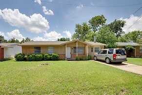 Pet-friendly Sachse Home: Large Fenced Yard