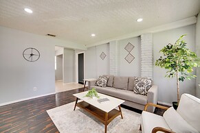 Pet-friendly Sachse Home: Large Fenced Yard