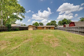 Pet-friendly Sachse Home: Large Fenced Yard