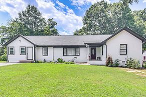 1 Mi to Dtwn Monroe: Family-friendly Duplex!
