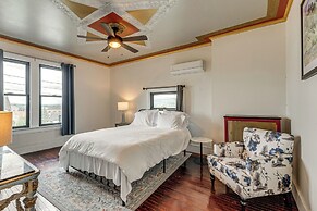 Near Downtown Scranton: Getaway w/ Patio