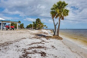 Fish & Kayak: Home Near Shell Point Beach!